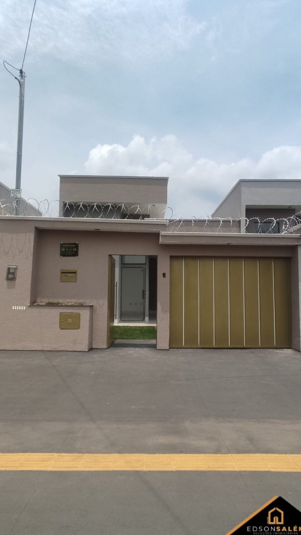 Linda casa no setor Colina Azul(Próximo ao Colégio Militar) - Image 3