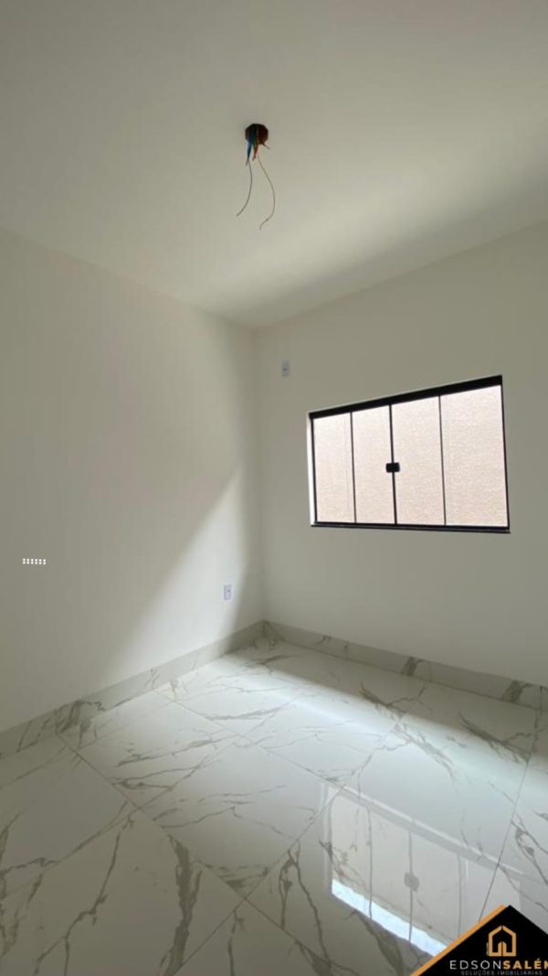 Linda casa no setor Colina Azul(Próximo ao Colégio Militar) - Image 6