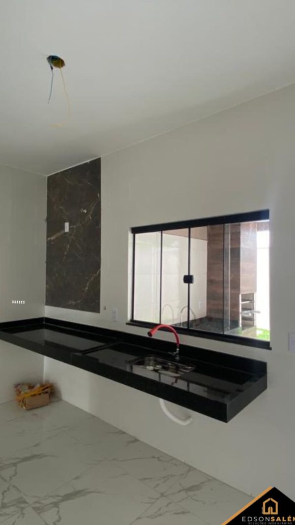 Linda casa no setor Colina Azul(Próximo ao Colégio Militar) - Image 9