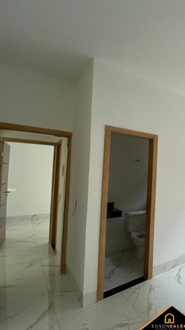 Linda casa no setor Colina Azul(Próximo ao Colégio Militar) - Image 10
